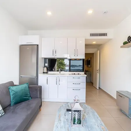 Luminous Seafront With Fascinating Sea View In The Heart Of Apartment Bodrum
